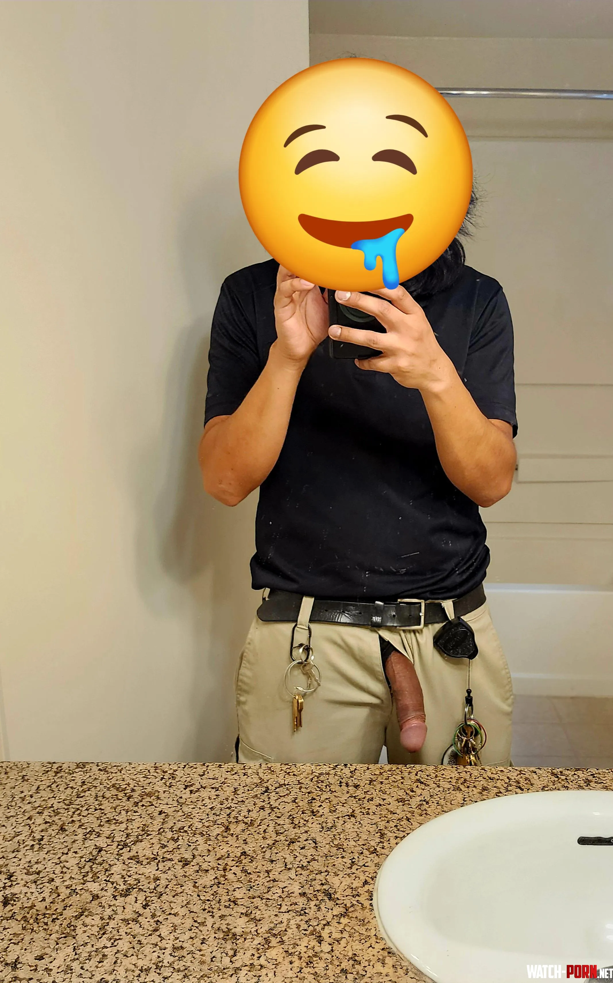 33 Distracted horny and sexting at work earlier today by randommexV2