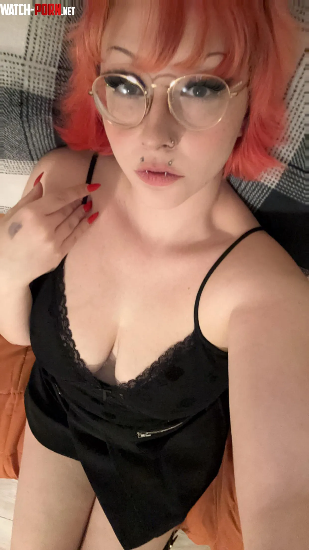 im online and selling snap rosieredbottom by rosieredbottom69