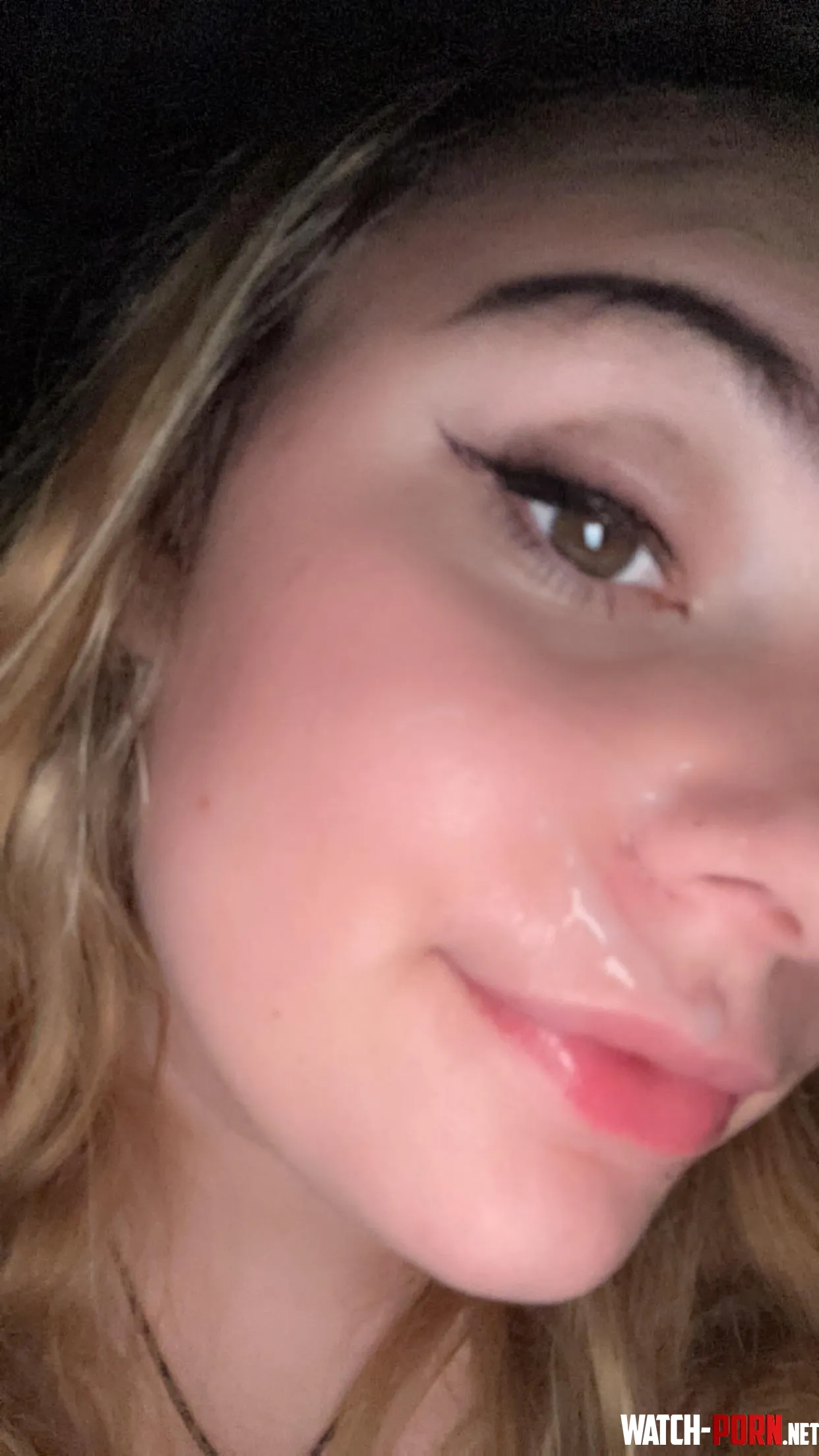 Do I look better with cum on my face by IvyPagee