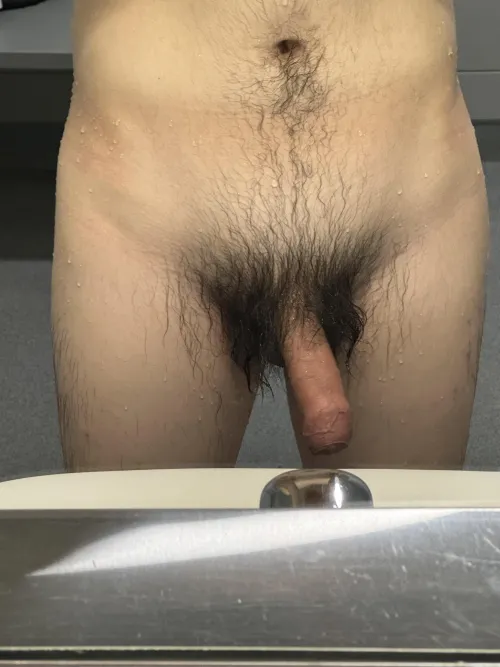 Thumbnail Wet: Exploring Moisture and Sensations in Foreskin