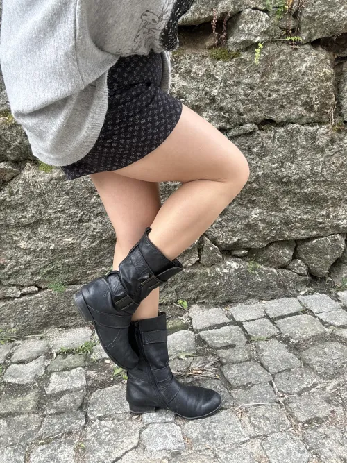 Thumbnail Get in the Rocking Spirit Today with SexyGirlsInBoots by SubSexcretary