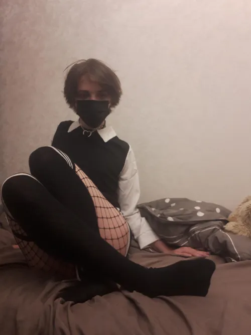 Thumbnail Catchy Greetings: Unveiling 'Hmhmhmh Hey' by Cutie1703 in femboy