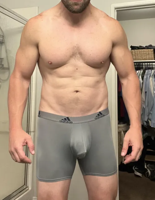 Thumbnail Exploring Tight Situations with Bulges