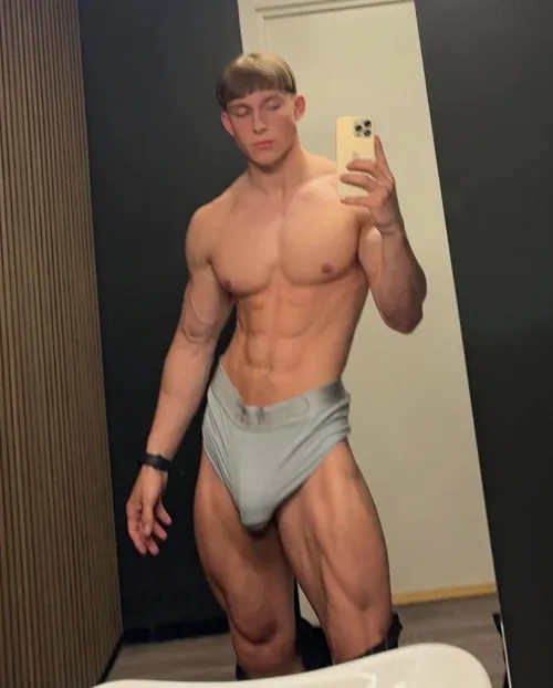 Thumbnail Do You Like Fitness Guys? - TheOnlyBig-Man's Boys Gone Wild Inquiry