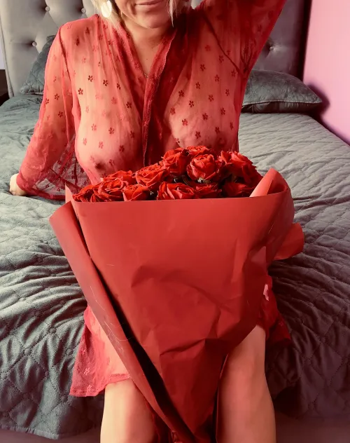 Thumbnail Angelfromheavenn_ Presents an Intimate Flower Encounter | OnlyFansGirls101