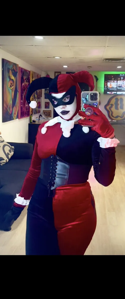 Thumbnail Thicccthighs69 Channels Harley Quinn with Flair