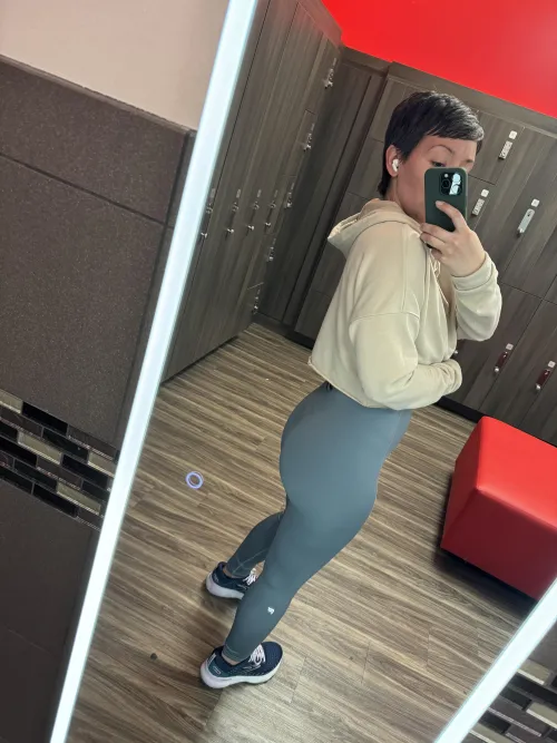 Thumbnail Astraea_ann's Perfect Gym Fit Evaluation |- hotgirlsinyogapants