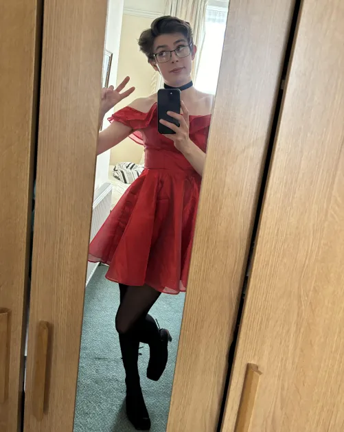 Thumbnail Ravishing in Red: Styling Tips for Femboys