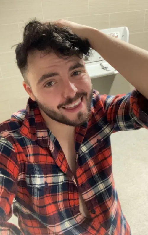 Thumbnail Lumber Jack Vibes: Join softyserve69 for Midweek Fun in gaybrosgonemild