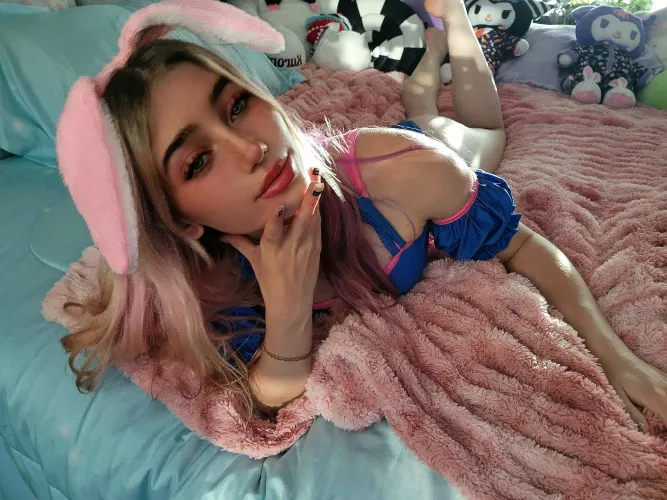 Thumbnail Nibble on a Carrot Fantasy in BunnyGirls with lunapearlx