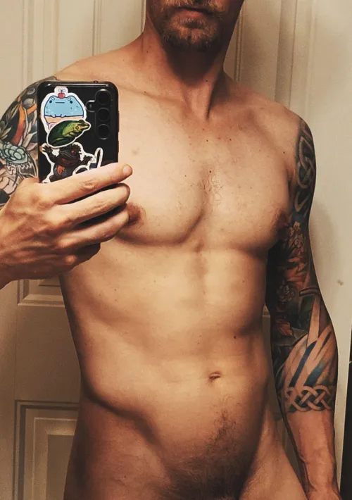 Thumbnail Cheer Up with Thrillseeker33 in hotguyswithtattoos