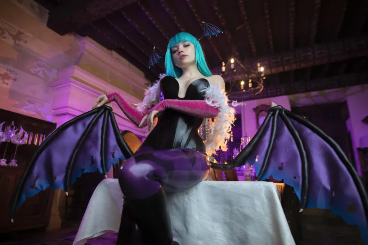 Thumbnail CarryKey's Morrigan Aensland Cosplay: A Darkstalkers Marvel