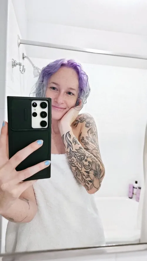 Thumbnail Feeling Cute Out of the Shower by _MyLittlePanda_ in Adorable_Girls