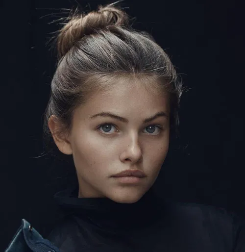 Thumbnail Thylane Blondeau: A Stunning Vision of Elegance