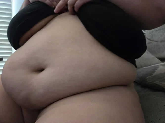 Thumbnail Feeling Confident in Curves: A BBW's Self-Expression by TheHungryPiggyBBW