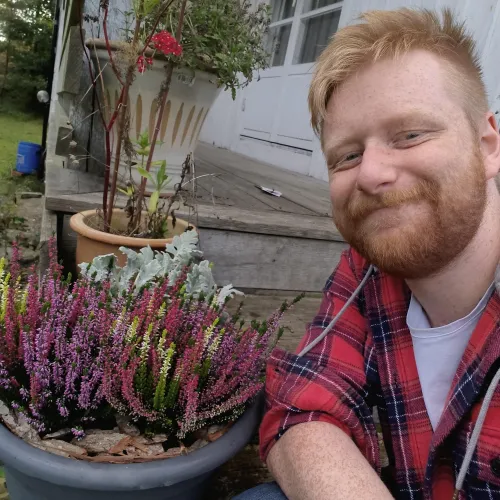 Thumbnail Nollkoll00 Invites Opinions on Autumn Pot Creation in gaybrosgonemild