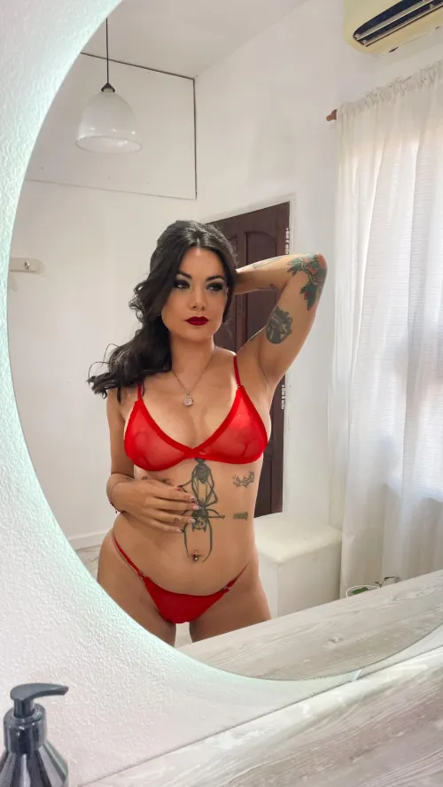 Thumbnail Red Allure: Daisyete's Captivating Charm on OnlyFans101