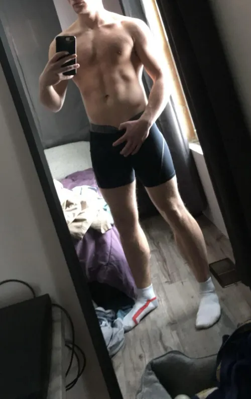 Thumbnail Captivating 26 Mirror Selfies from PlayboiKetchup on broslikeus Blog