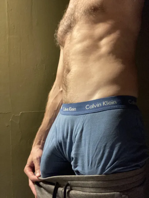 Thumbnail coercion_obliges Wishes You Good Morning with Their Bulge