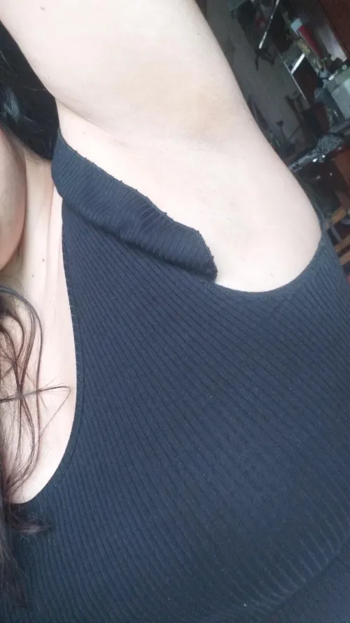 Thumbnail Indulge in the Sensation of Scratchy Armpits - Neleya2271 | Armpitfetish