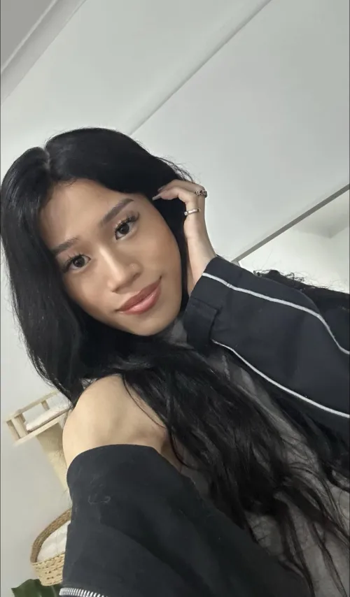 Thumbnail Happiness in Femininity: Exploring lunavietdoll's femboy Journey