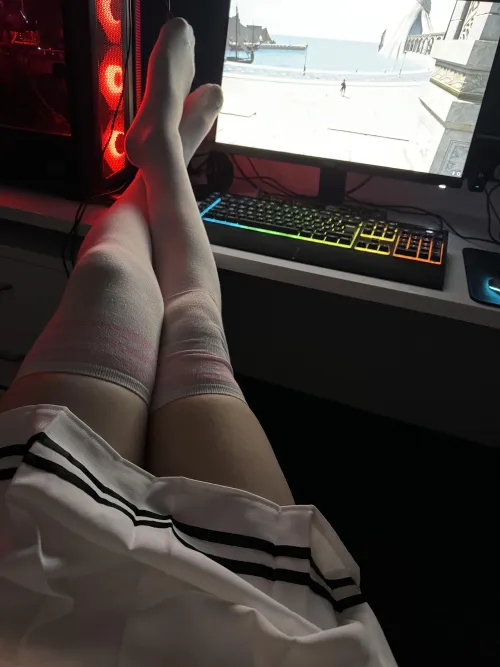 Thumbnail Gaming Fashion: Rocking those Gamer Socks