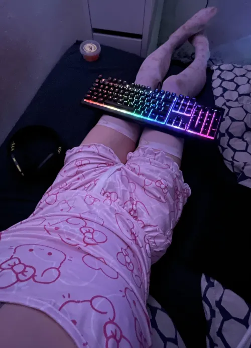 Thumbnail Gaming in Style: Suicidallidiot's New Pajamas for the femboy Scene