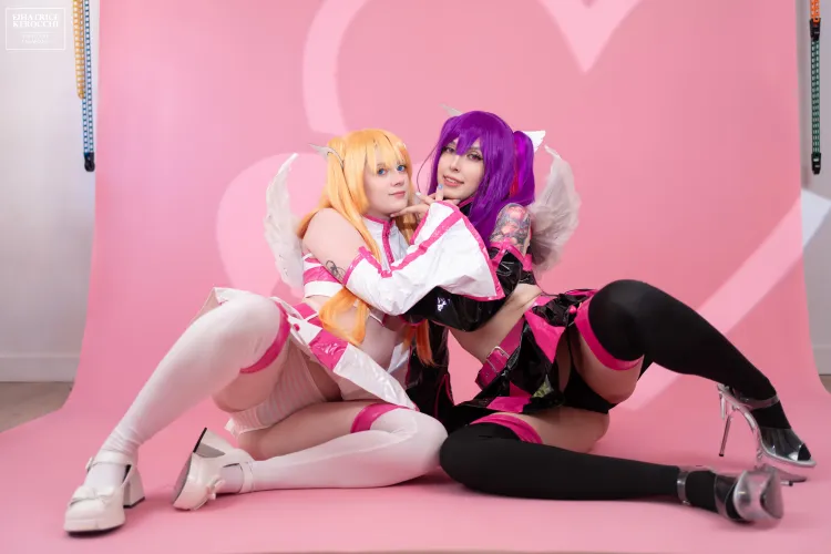 Thumbnail Seductive Cosplay Duo: Lilysa x Mikari - CosplayLewd