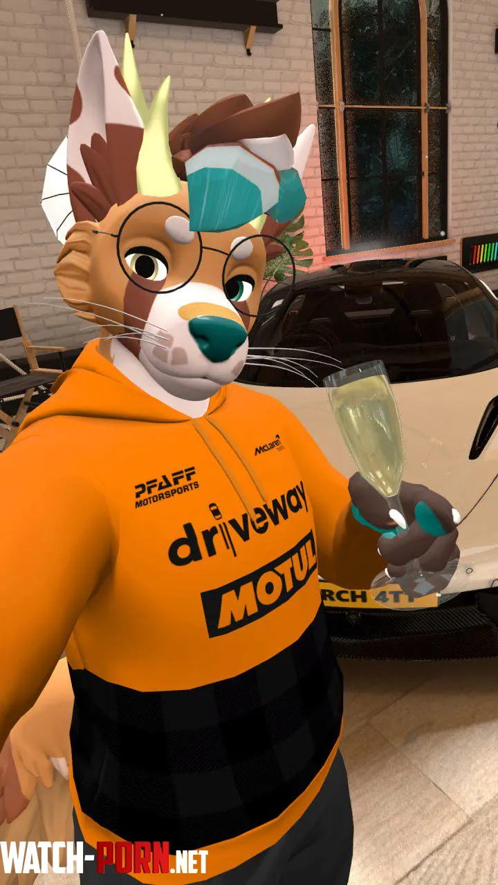 Oh look the McLaren dealership came with free Champagne Little Selfie in VRChat from last night by PanHyridae