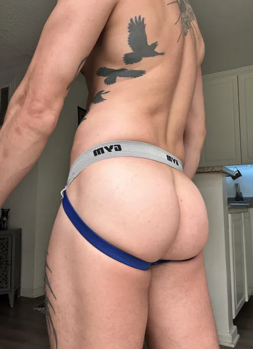 Thumbnail Gym Runners Jock: A Revealing Look by notorious_dani_boy