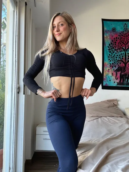 Thumbnail Home Comforts: My Face in Yoga Pants - boldxblossom