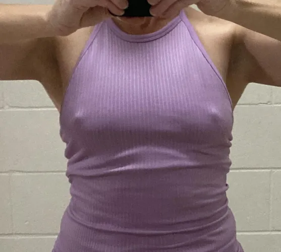 Thumbnail Juicy_gypsy: Gym Adventures Without a Bra