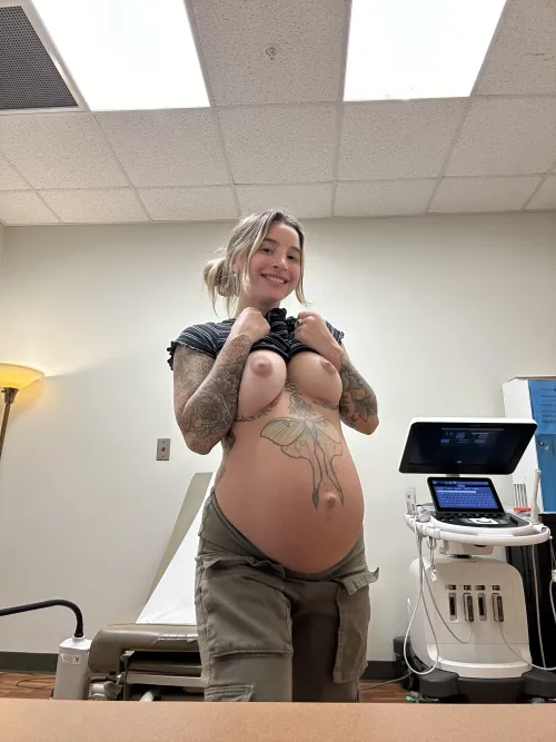 Thumbnail Adorable Bump: Apex_Suicide's Pregnancy Query