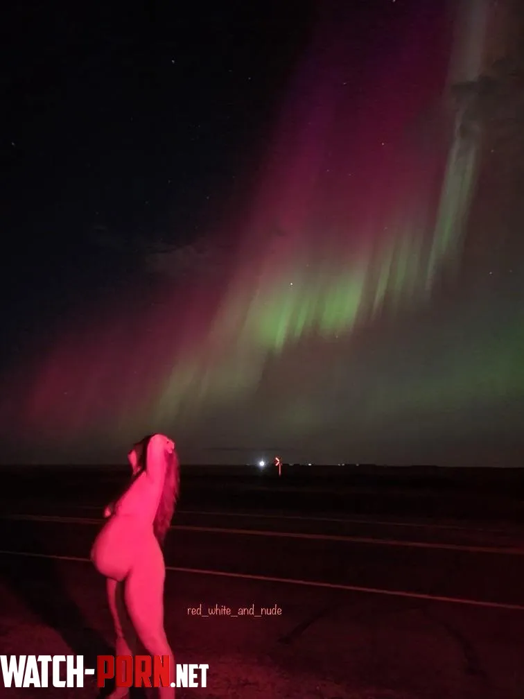 Have you ever seen the northern lights Or a naked preggo on the side of the highway by red_white_and_nude