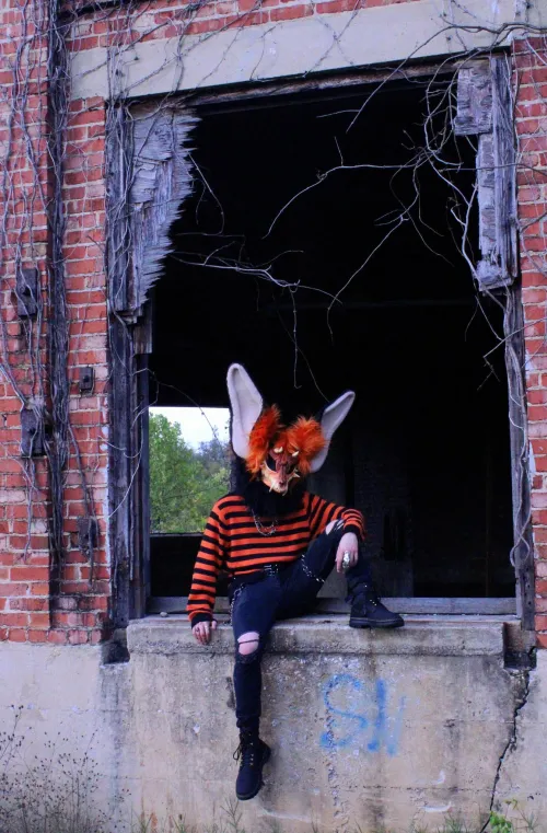 Thumbnail Furry Exploration in Abandoned Places by Mangofr