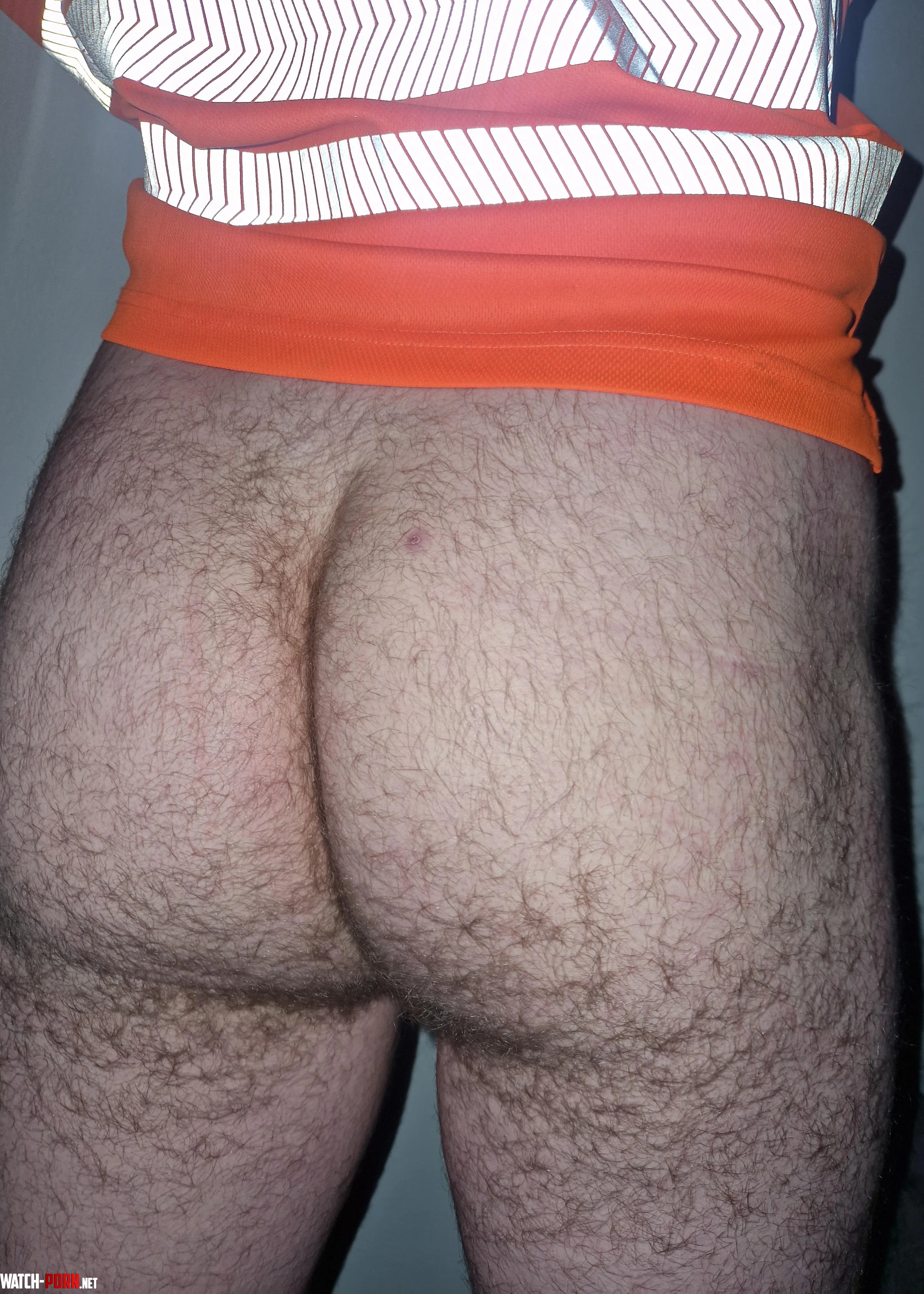 Hows my rear veiw by Scotsguy82