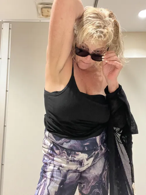 Thumbnail Tasting Temptation: Sinfulcougar60's Armpitfetish Desires