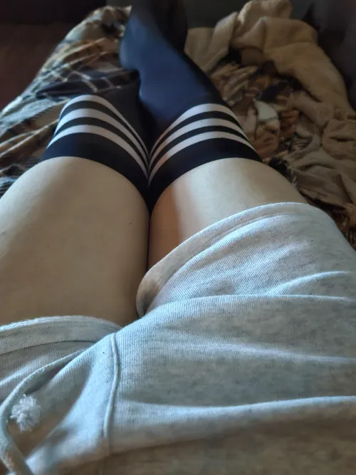 Thumbnail Insecurities in Style: Handling Leg Issues in the femboy Scene | Prudent-Candle7282