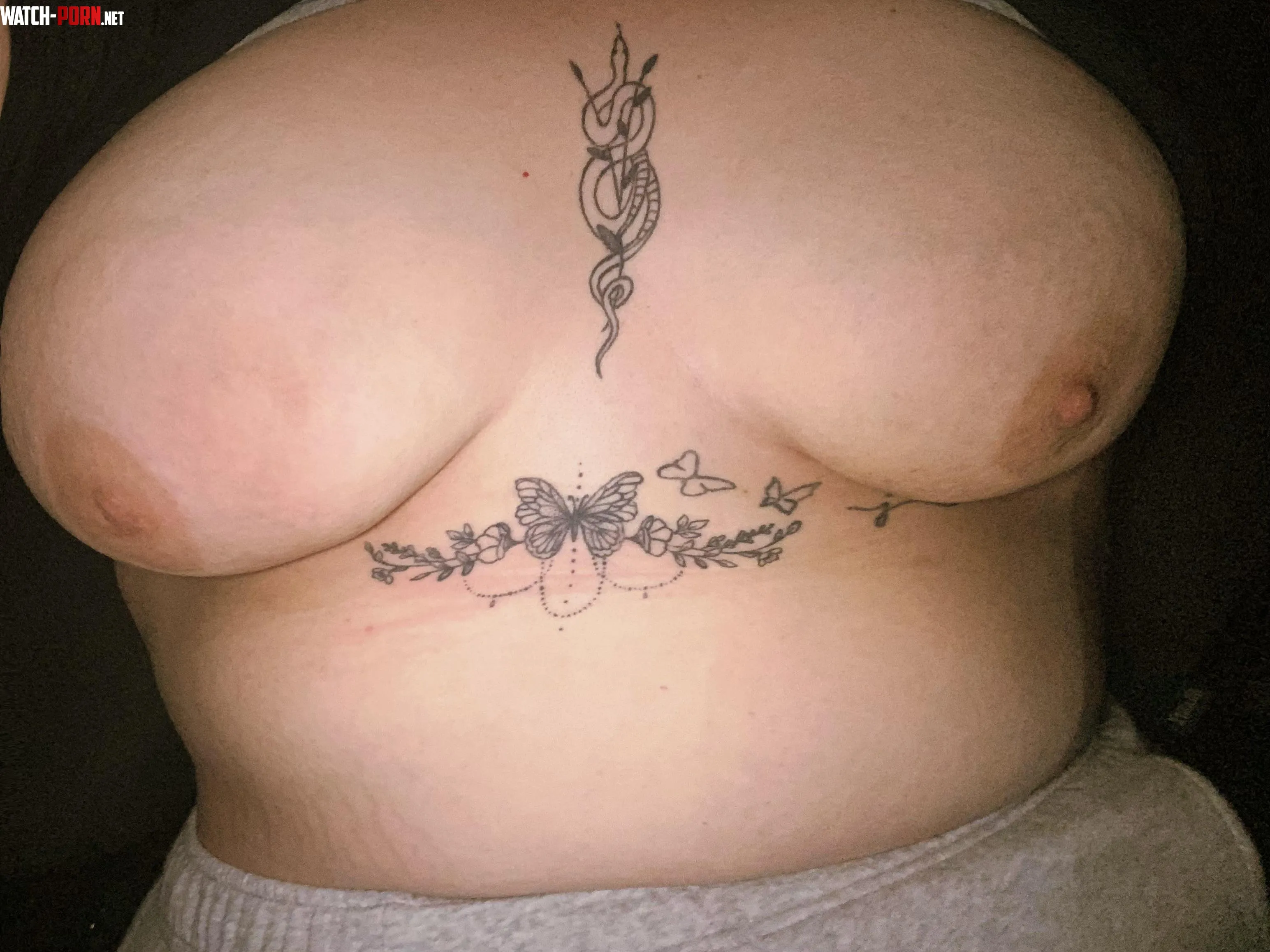 Late night car titties hopefully I dont get pulled over  by Tattoosaretrashy0907