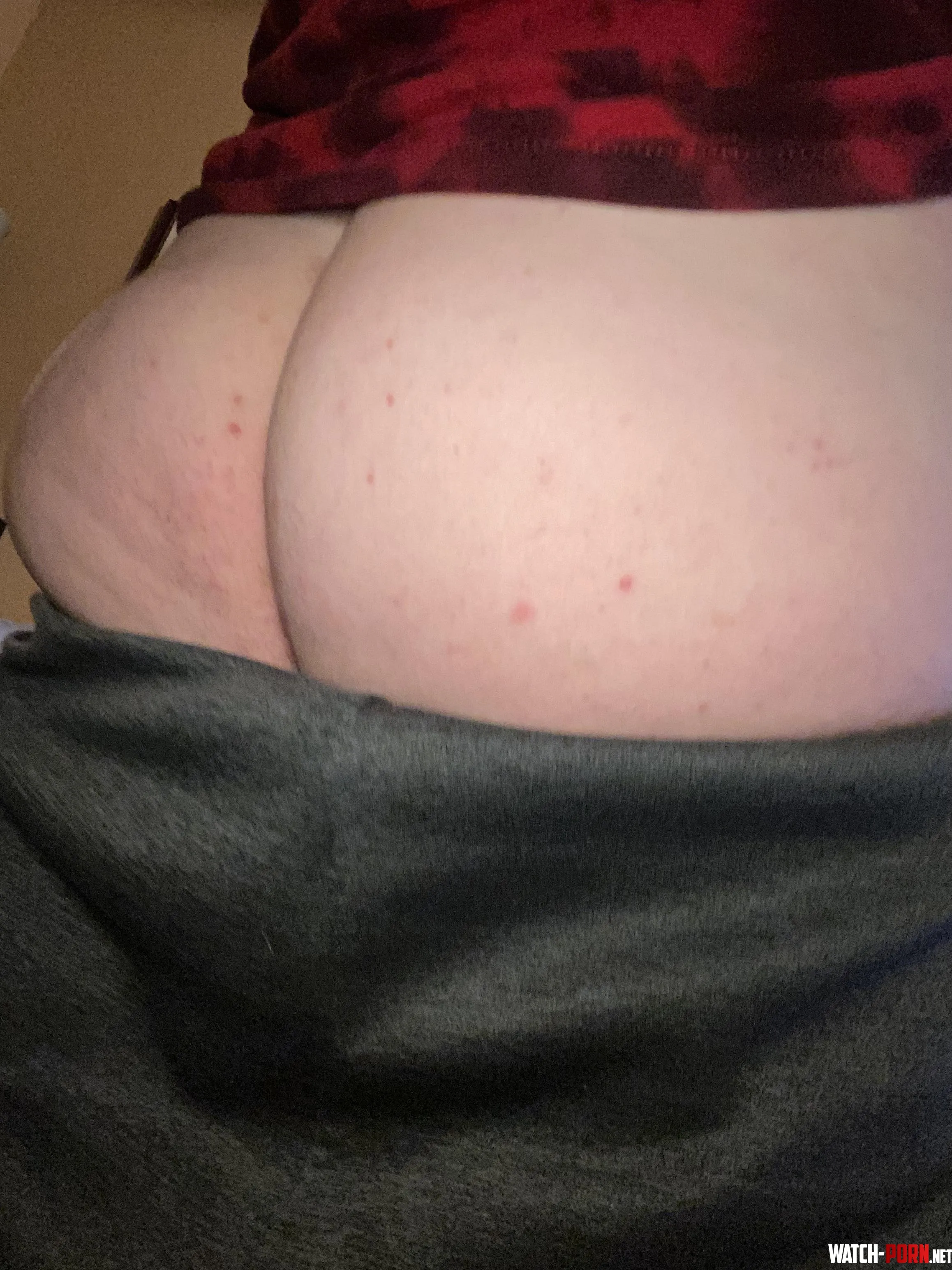 Lmk if youd play with my booty   by Jazzlike_Brother_925