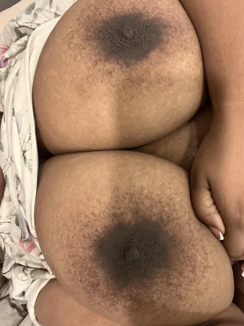 Thumbnail CowAnnie’s Temptation: Soft Black Nipples Like Chocolate in Bigareolas