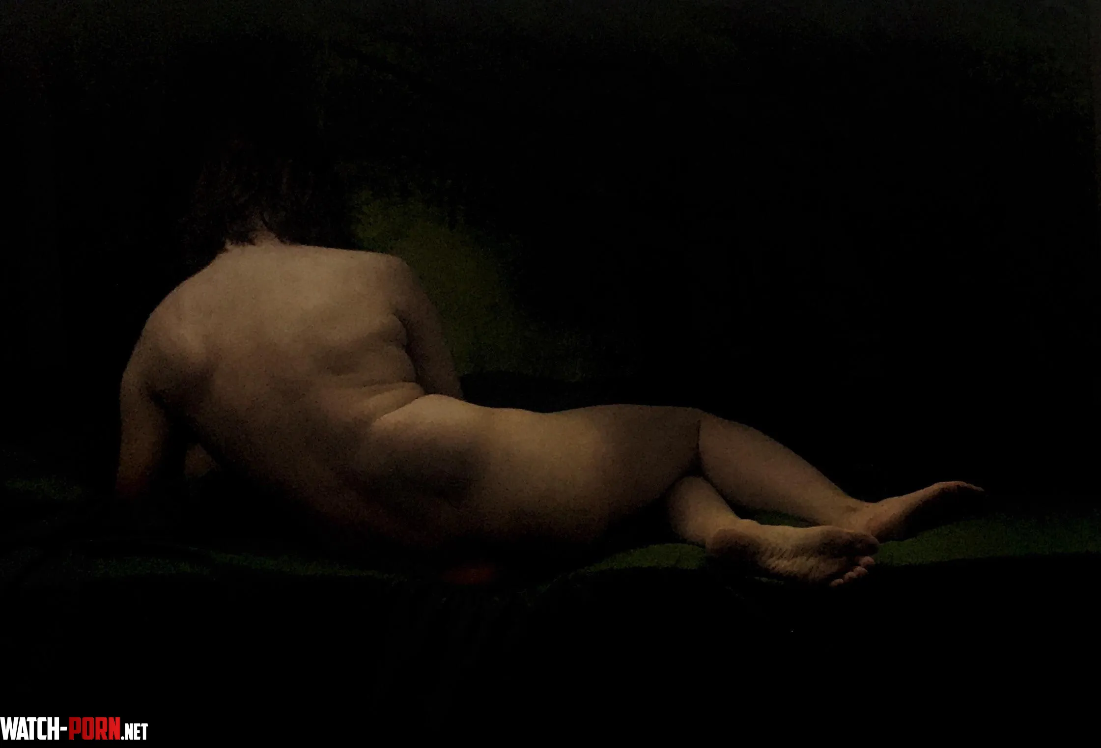 An artistic nude by August-144