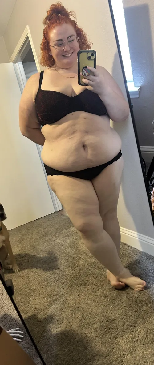 Thumbnail Pleasepiper000 Spills the Secret: I Have Far Too Many Clothes On-BBW