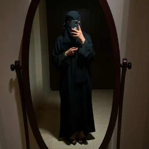 Thumbnail Exploring Niqab Femboy Fashion with Maximum_Stretch_3967