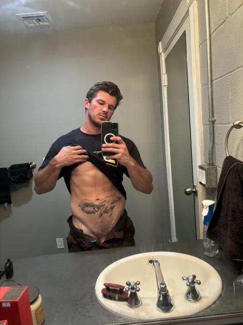 Thumbnail HotGuysWithTattoos: DefinitionNo6716's Shop Bathroom Experience