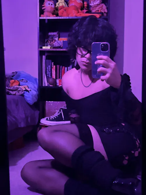 Thumbnail Calling all Goth Boys: Where my fellow goth boys at by FRAN0_2077 in the femboy Universe