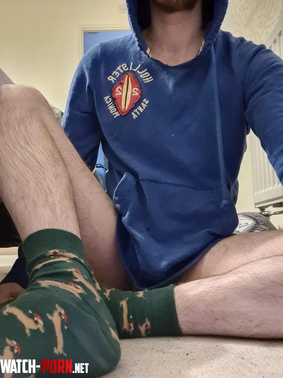 32 anyone like hairy gaymers  by geekygayalternative