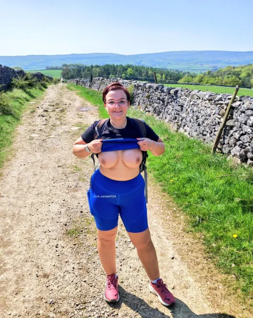 Thumbnail Adventurous 5ft UK Cougar: Shorts & Hiking Fun | Ok_Sample9234