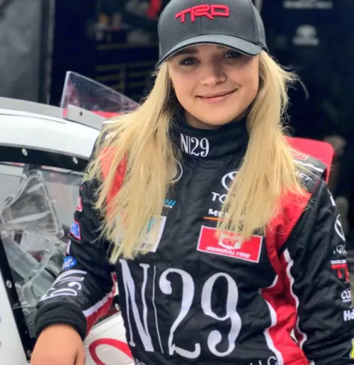 Thumbnail Natalie Decker: Unveiling The Beauty by Skyline_Drifter