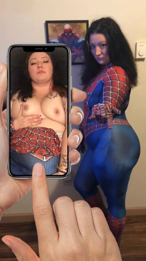 Thumbnail Capturing the Spider milf: swimmingswingingwife's Provocative Request